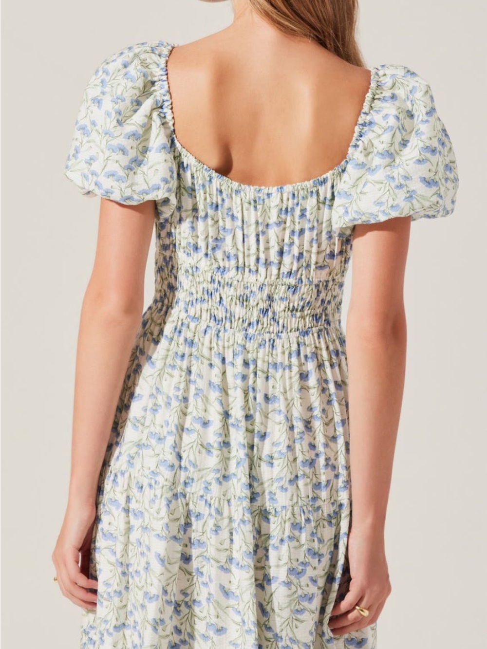 ASTR the Label Florentina Anthropologie Blue Floral Smocked Midi Dress Medium - Picture 5 of 5